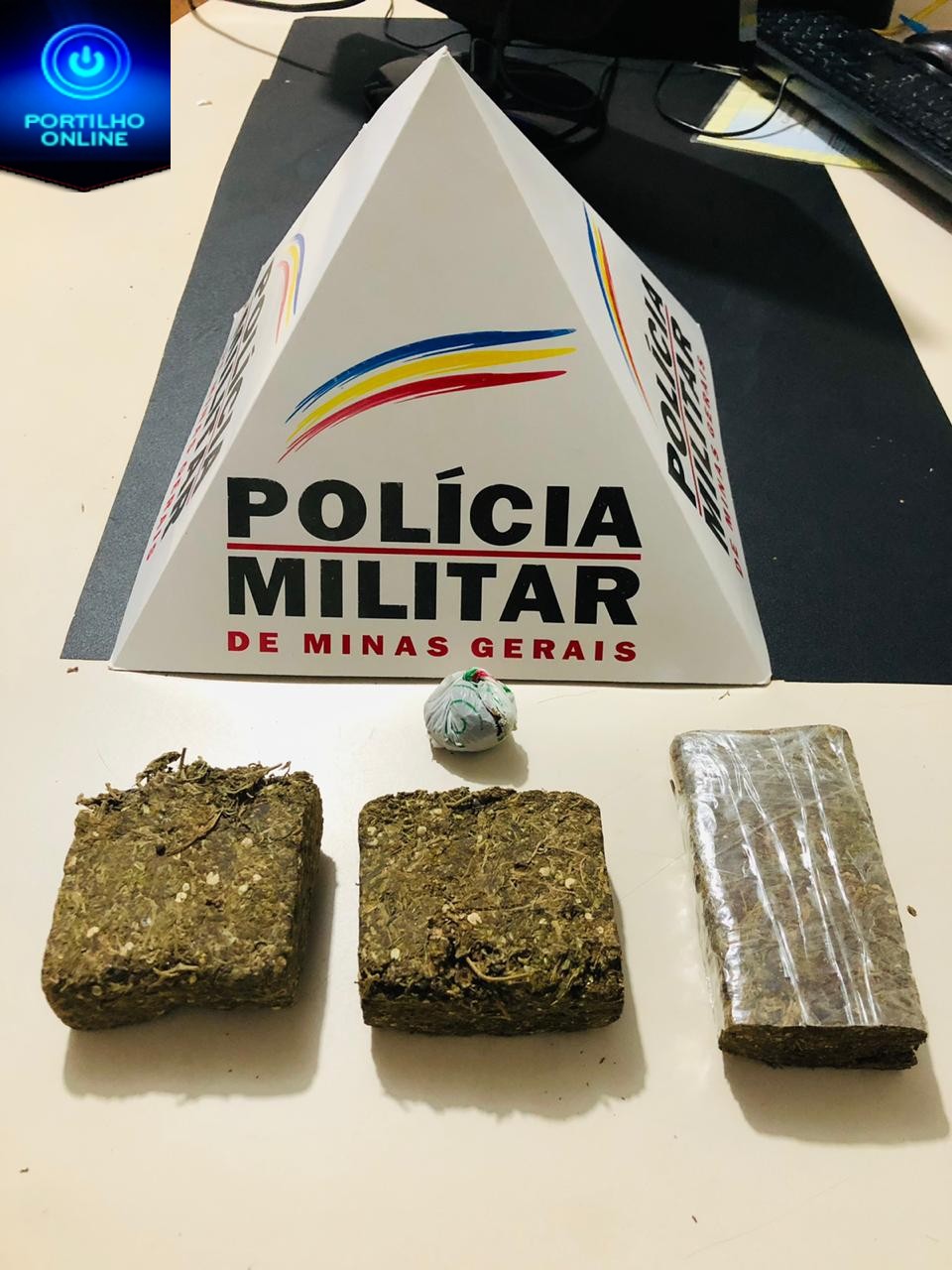 GUIMARÂNIA  – Polícia Militar apreende menor por tráfico ilícito de drogas.🙄😳😡🚓🚔🚨🤔⛓👨‍✈️👩‍✈️ OCORRÊNCIAS DE DESTAQUE REGISTRADA NA ÁREA DO 46º BPM PATROCÍNIO.