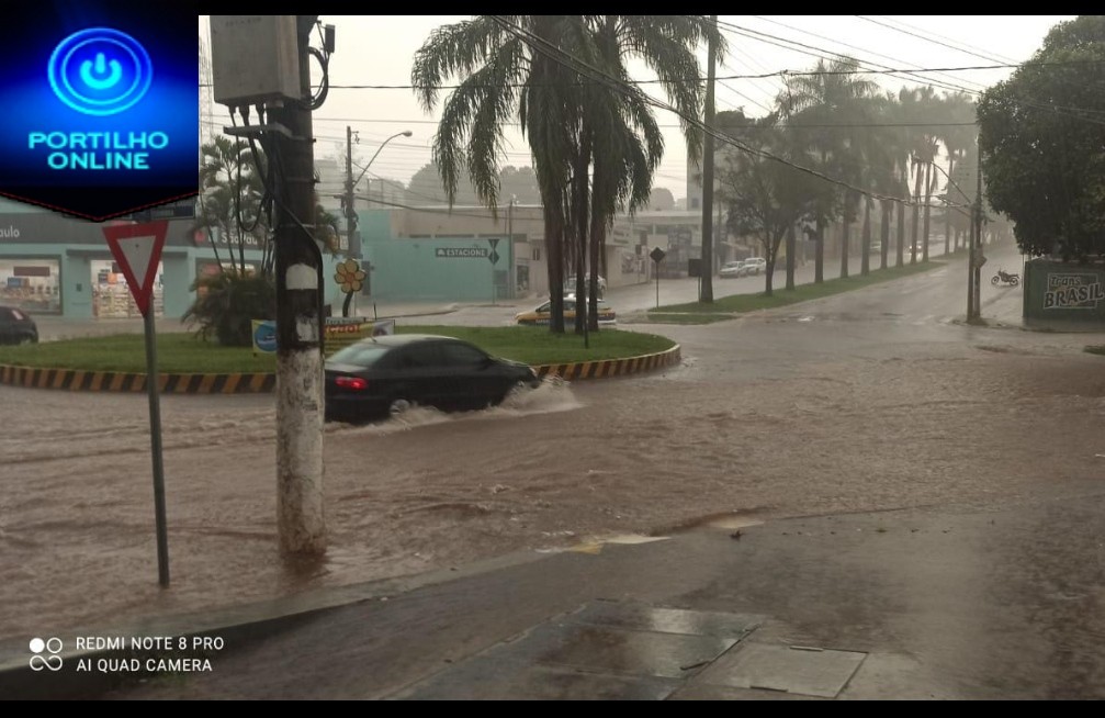 👉😱☂💦🌨🌧⛈☔🛥⛵🛶ROTATÓRIA” NÁUTICA E AVENIDA” ESTÁ COM OS DIAS CONTADOS!!! Esses inundações em breve serão passado!!!