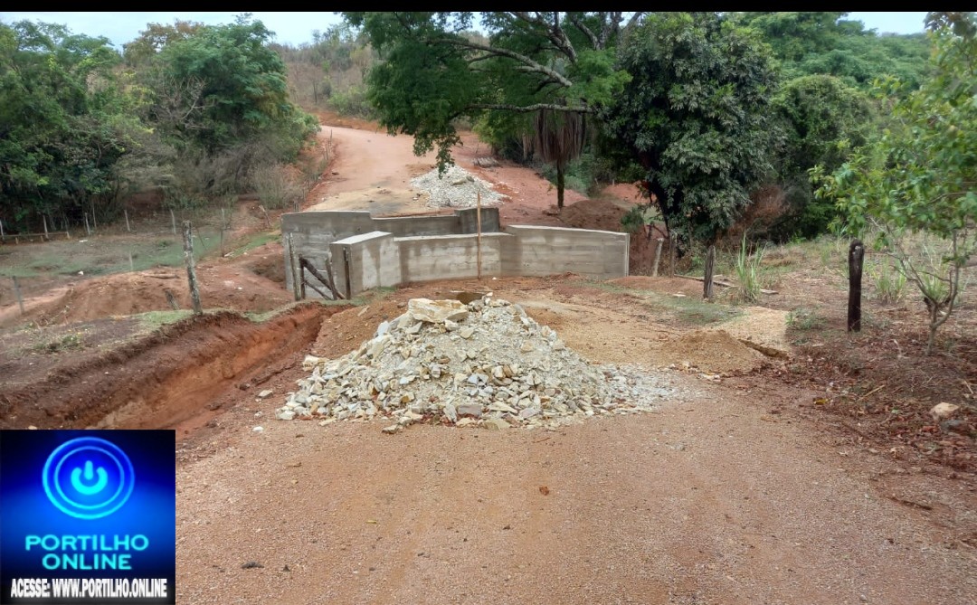 👉🚜😱😠🤔👀✍🤙👏🚜”Boa tarde Portilho, nós aqui da região de Santo Antônio da Bocaina perto do pé de galinha 🐔 pede sua ajuda.