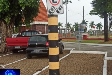 👉😱🧐👎🤔✍🛑🚦🚧ESTACIONAMENTO PROIBIDO. SOMENTE PARA TUK-TUK.