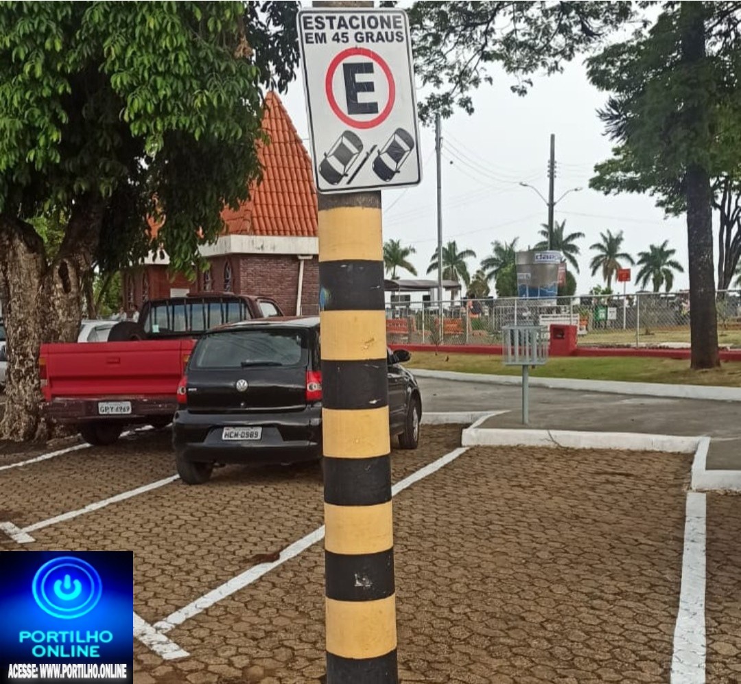 👉😱🧐👎🤔✍🛑🚦🚧ESTACIONAMENTO PROIBIDO. SOMENTE PARA TUK-TUK.