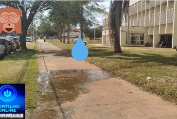 👉👀🧐🙄💦ÁGUA BROTA HÁ MESESSSSS COM ” JUSTIÇA”, BEM EM FRENTE AO ⚖FÓRUM DE PATROCÍNIO!!!