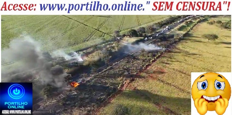 👉VÍDEO…📢🚨🚒🚑🚓🚔🚨🚓Imagens do acidente que travou a BR-365. Caravana da segurança pública de Patos de Minas a Uberlândia ficou retida.