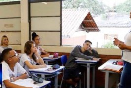 👉👍✍👏💴💵💸💳💰💷Governo de Minas garante aplicação de percentual de reajuste do Piso Nacional dos Professores para todas as carreiras da Educação