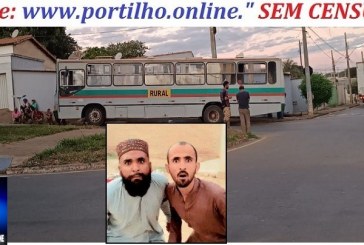 📢🔎👿🚨✍👉🤔🚌🚎🚖🚍Um ônibus de trabalhadores rurais quebrou enquanto subia a Avenida dos Bálsamos, deixando os trabalhadores cansados à espera de outro ônibus.