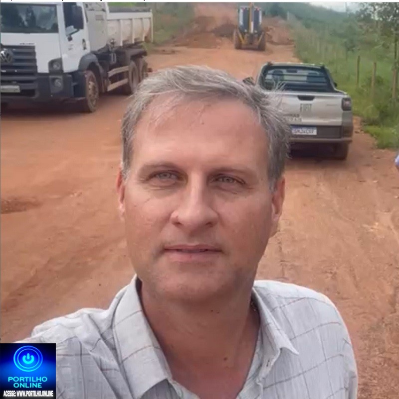 👉📢👏🙌👍✍🚜🚛O Prefeito Alex Guimarães acompanhou hoje (08), as obras de manutenção das estradas rurais do município.