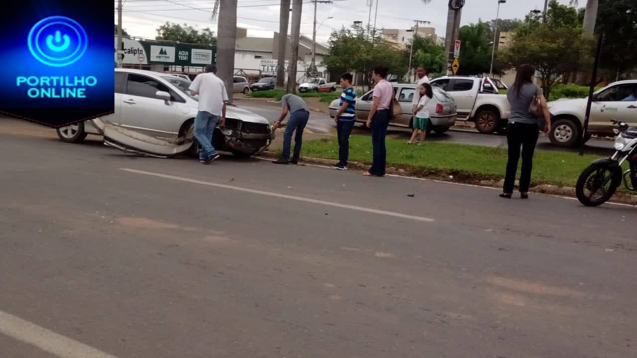 Pimba!!! Lá se foi mais uma moto amassada! E suposta fratura na perna do motociclista!