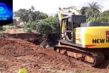 Secretaria de obras e Daepa está trabalhando na rotatória do bairro Enéas.