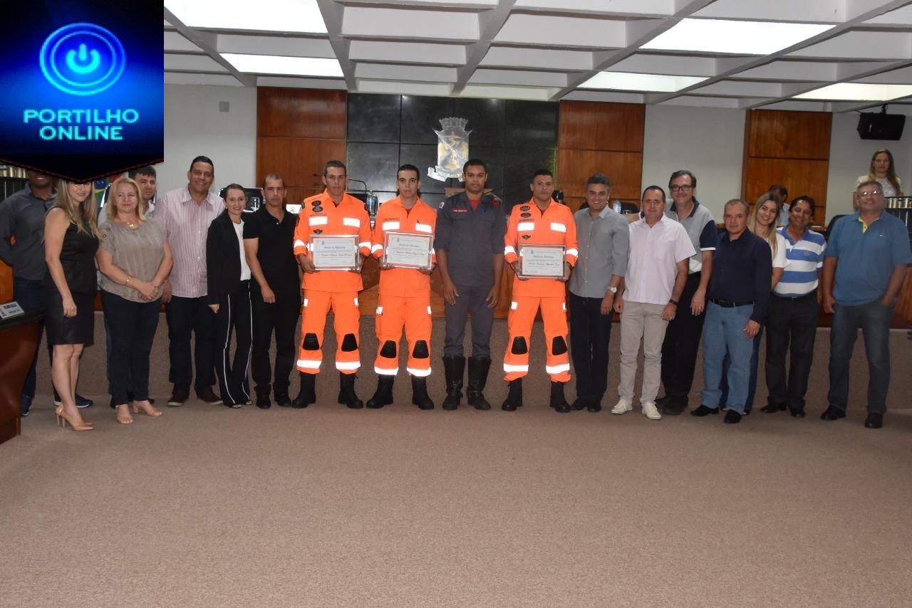 Câmara Municipal presta homenagem aos bombeiros durante a  14ª Reunião Ordinária