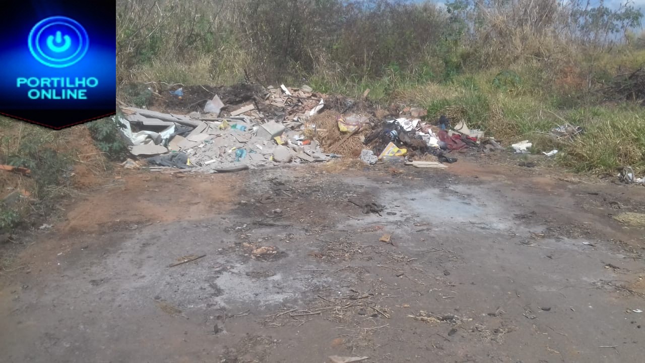 👉😡😠😱🤢🤧 Depósito de tudo! Lixo doméstico e se joga de tudo.