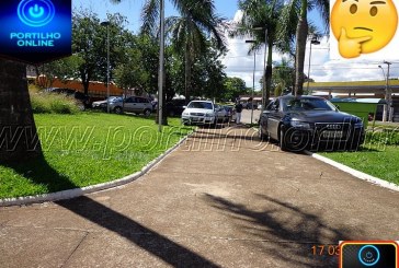 👉😱🤔🤫🤨🙏🙌LEMBRA? “Carros -fieis” da igreja Nossa Senhora de Fátima estacionado em cima das calçadas!