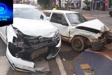 👉🚓🚨😱🚑😯🤭 PIMBA!!! ‘TROMBADA’ NO CRUZAMENTO DEIXA DOIS “ARRANHADOS !!!