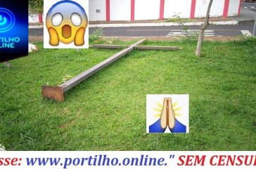 👉👏🤙🙏🙌🕌 A Cruz esta no chão, porem a igreja nossa senhora do Rosário ergue, “ergueis as mãos”!