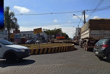 👉😱🚔🚨👎🚛❌⁉TREVO DO POSTO SERRA NEGRA!!!! É PRECISO QUE RETIRE ESSA ROTATÓRIA “ARMADILHA” E CONSTRUA UMA RETORNO ADEQUANDO PARA OS CARRETEIROS DE BI TREM.