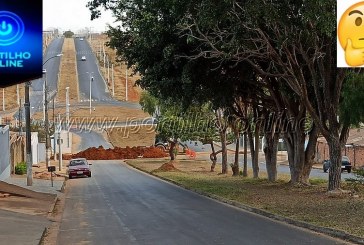 Travessia👉🤔✍😱🙁🚦🚧😠TRANSTORNOS!!! DEMORA!! OBRAS DE CANALIZAÇÃO ESTA GERANDO TUMULTO NO LOCAL!!!