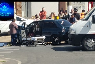 👉😱😮🚑🚒🚔🚨🚓PIMBA!!!! Acidente na Rua Martins Mundim com a Avenida João Alves do Nascimento!!!