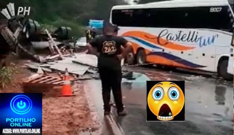 👉ACIDENTE FATAL!!!😱🚨📢🚨🚒🚑⚰⚰😔😪 Motorista de caminhão morre em acidente com ônibus na BR 365 em Patos de Minas