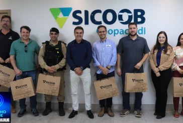 👉📢👏🤝👍🎥📽🚓🚨⚖🚔O Sicoob Coopacredi recebeu, na última semana, em sua agência matriz, uma visita de cortesia de diretores do Conselho Rural de Segurança Pública de Patrocínio.