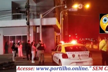 👉📢🚧🚔🛑🚦🚒🚑🚓🚨TROMBOSE!!!Portillho Essa é a situação da Rua governador Valadares com Marechal Floriano Semáforos e o SAMU e até momento NADA