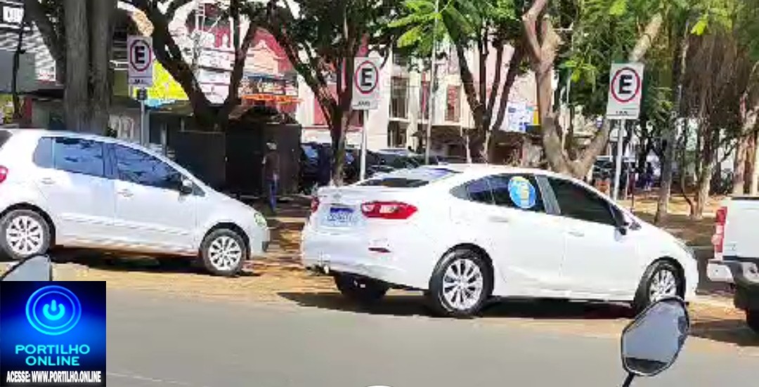 👉🕵🔎🚨👺❓👉🚓📢❓👹🚔Candidato a vice Valtinho, estaciona em vaga proibida, destinada aos Taxistas e deixa o carro parado por mais de 2 horas