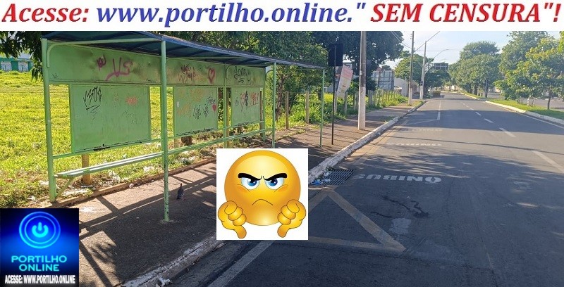 👉📢❓🐁🐀💸🚐🚍🚘O ponto de coletivo conhecido como “Quiosque de Milho Verde e Pamonha” precisa de atenção.