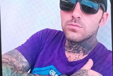 👉LUTO…⚰😔🕯😪😭FUNERÁRIA SAO PEDRO E PRÍNCIPE DA 🕊PAZ🕊🕊 INFORMAM…   Faleceu em Patrocínio-MG o Srº. Vander Luiz da Silva (Nininha) aos 38 anos