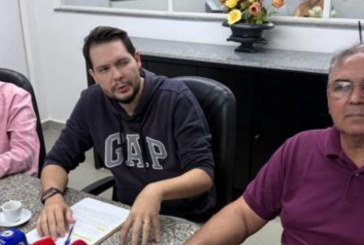 🫵🏻👍🏼👏🏻🙌🏻 Prefeito Dr. Gustavo Brasileiro, juntamente com o secretário de habitação, Panxita participaram do lançamento das inscrições do Minha casa, minha vida