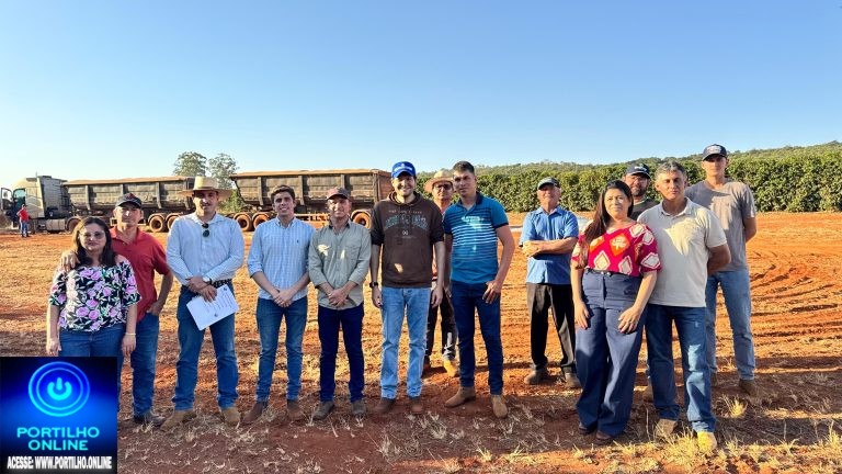 🫵✍🤝🙌🫴👏🤙👉Notícias da prefeitura:📰  Governo Municipal realiza entrega inédita de calcário diretamente às comunidades rurais, eliminando o custo do frete para os produtores