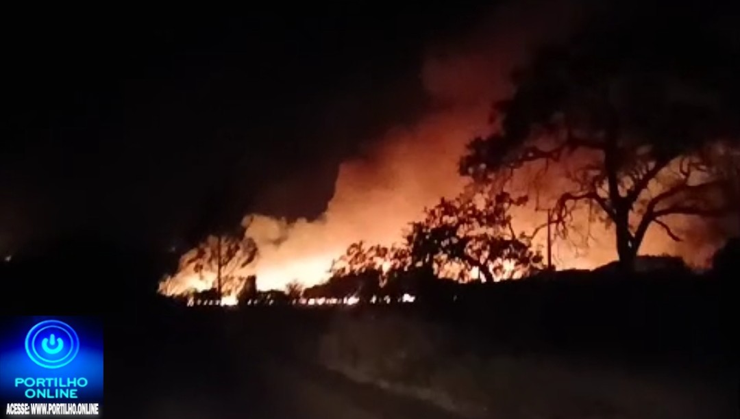 📢🥵❤‍🔥🔥👎🚨🚛🧯😠😡🔥Incêndio de grandes proporções atinge comunidade de Esmeril às margens da MG-230 🚨🔥