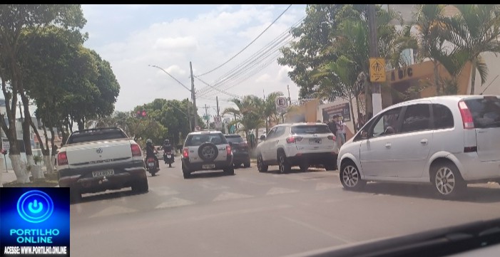 👉🆘🫵🛑🚥🚨🚧🚏FILAS DUPLAS NAS PORTAS DAS ESCOLA 🎒🏫🤫 GERAM RECLAMAÇÕES.