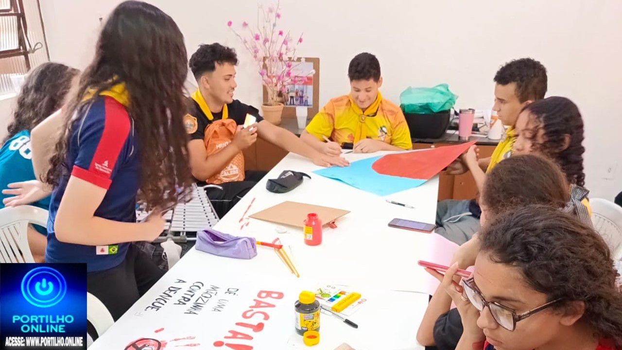 👉✍️🫵🕷️👀👏🩻🩺*Mais de 2 mil jovens participam de acampamento em Patrocínio e promovem passeata contra a dengue*