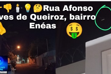 👉😡👊💸🤔🕯️💡Lâmpada de LED 💡 🕯️ queimada 🕯️💡👎😡 Portílho Já ligamos várias vezes e eles não fazem a troca.