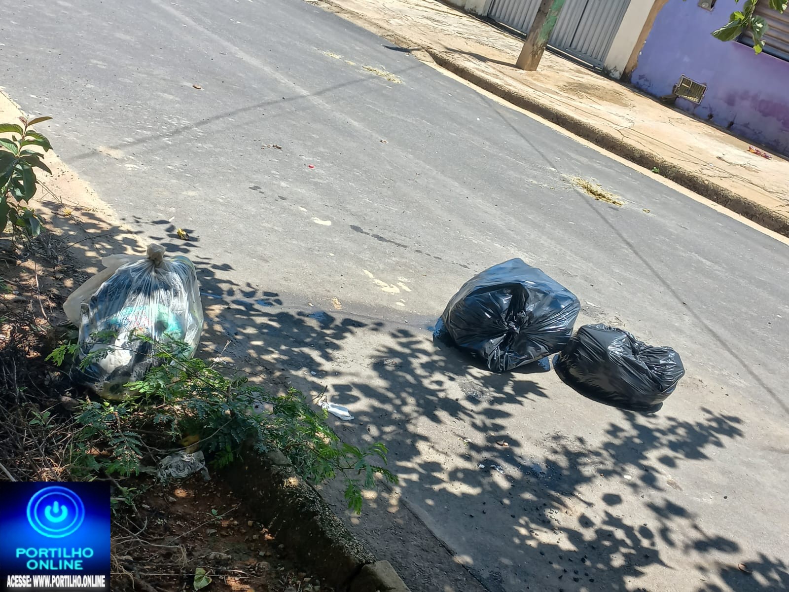 👉🤔🫵🚧😠🤮🤢Portilho, o gari junto é o caminhão não passou e deixo aqui esparramado