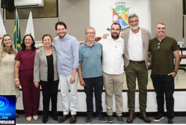 👉📚🗞️📢✍️🤙👏👏Governo Municipal realiza entrega de certificados do Programa Prouni Municipal a estudantes de diversos cursos