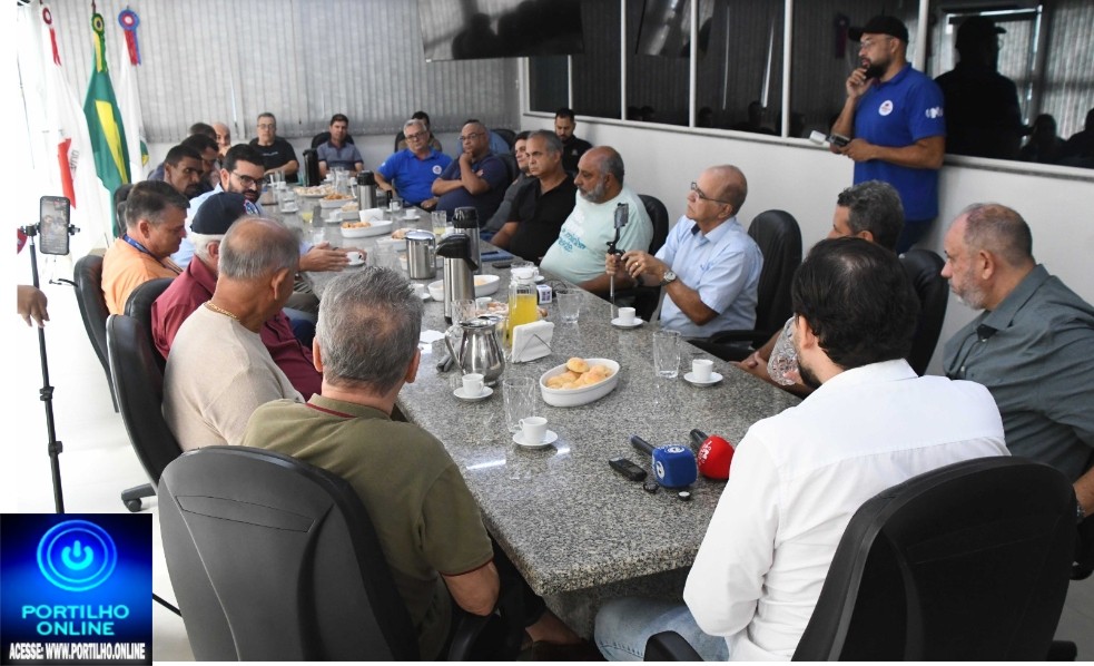 👉🏻 Notícias da prefeitura municipal…👉🏻🎤📸📽️📢🤙🏻👏🏻Coletiva apresenta comissão técnica e anuncia início da categoria de base do CAP
