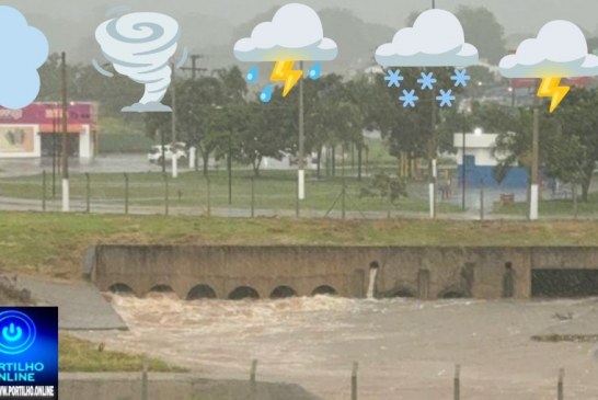👉🏻😲😱⛈👀🌩🌪🌧 Chuvas fortes fazem os três Regos transbordarem em Patrocínio (MG)