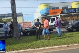 👉🏻🧐🚒🚑🚔😱🚧🫵🏻🚨 ACIDENTE ENVOLVENDO TRÊS VEÍCULOS É REGISTRADO NA AVENIDA FARIA PEREIRA 🚨