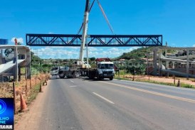👉🏻🤔😱🚧🚓🚔*🚸🚧Portilho pq que foram fechados os acessos na passarela entre os bairros Congonhas e Amir Amaral?🚨🚧🚔🚸