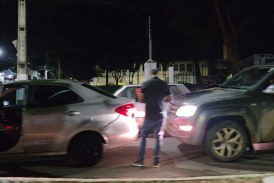 👉🏻🚨😱🚔🚑🚒🚔🚦🛑Trombada! Entrada por trás aconteceu às 20:40 em frente ao colégio professor Olímpio dos Santos