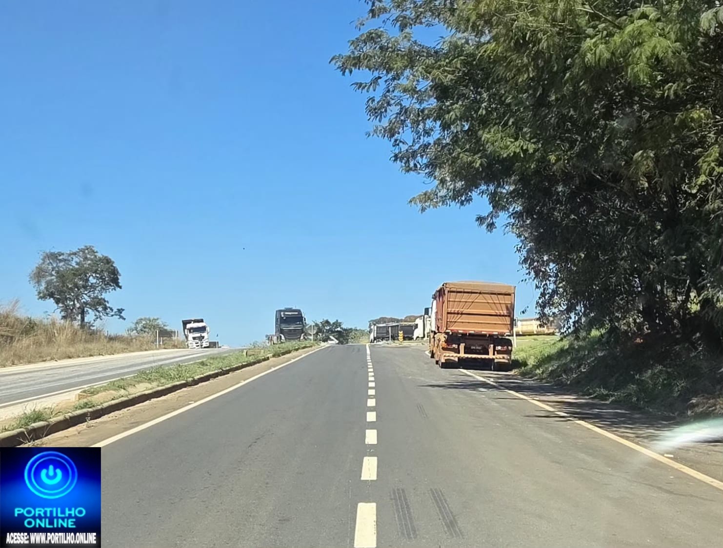 👉🏻🫵🏻👎🏻🤮🚨🚧🚔🤔MG-230: Trânsito Caótico, Poeira de Gesso e Falta de Fiscalização Revoltam Moradores