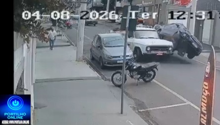 👉🏻🫣🚧🚒🚑😱🚨🚔Vídeo do Acidente 🚨! Tocador imprudente da caminhonete D10 Branca atropelou um veículo que ficou tombado