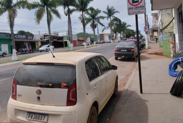 👉🏻🫵🏻🤔🚨👎🏻🚔👀🚧🛑🚏🚦 Portilho Posta ai para nós Esse dono da loja parando na carga e descarga