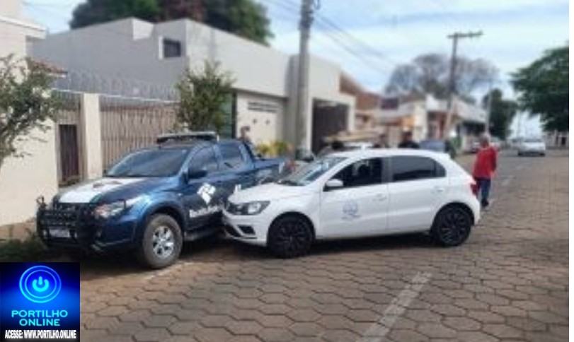 👉🏻😱🫵🏻🚨🚧🚔 A NOTÍCIA ME PERSEGUE! 🚏🚑🚒 ACIDENTE NA RUA RIO BRANCO ENVOLVENDO UMA VIATURA DA RECEITA FEDERAL