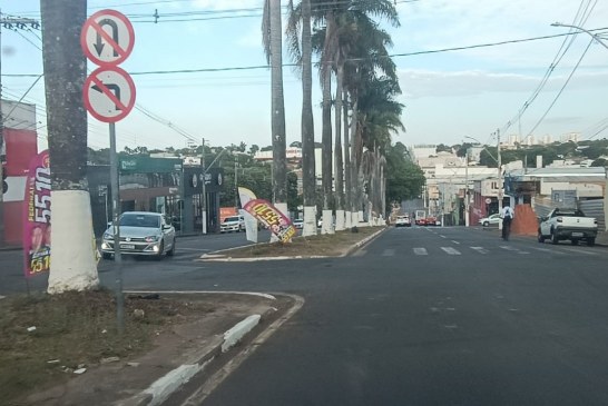 👉🏻🫵🏻😏🤔👎🏻🤡💩👽A VAGABUNDAGEM da política e os idiotas dos eleitores correndo atrás