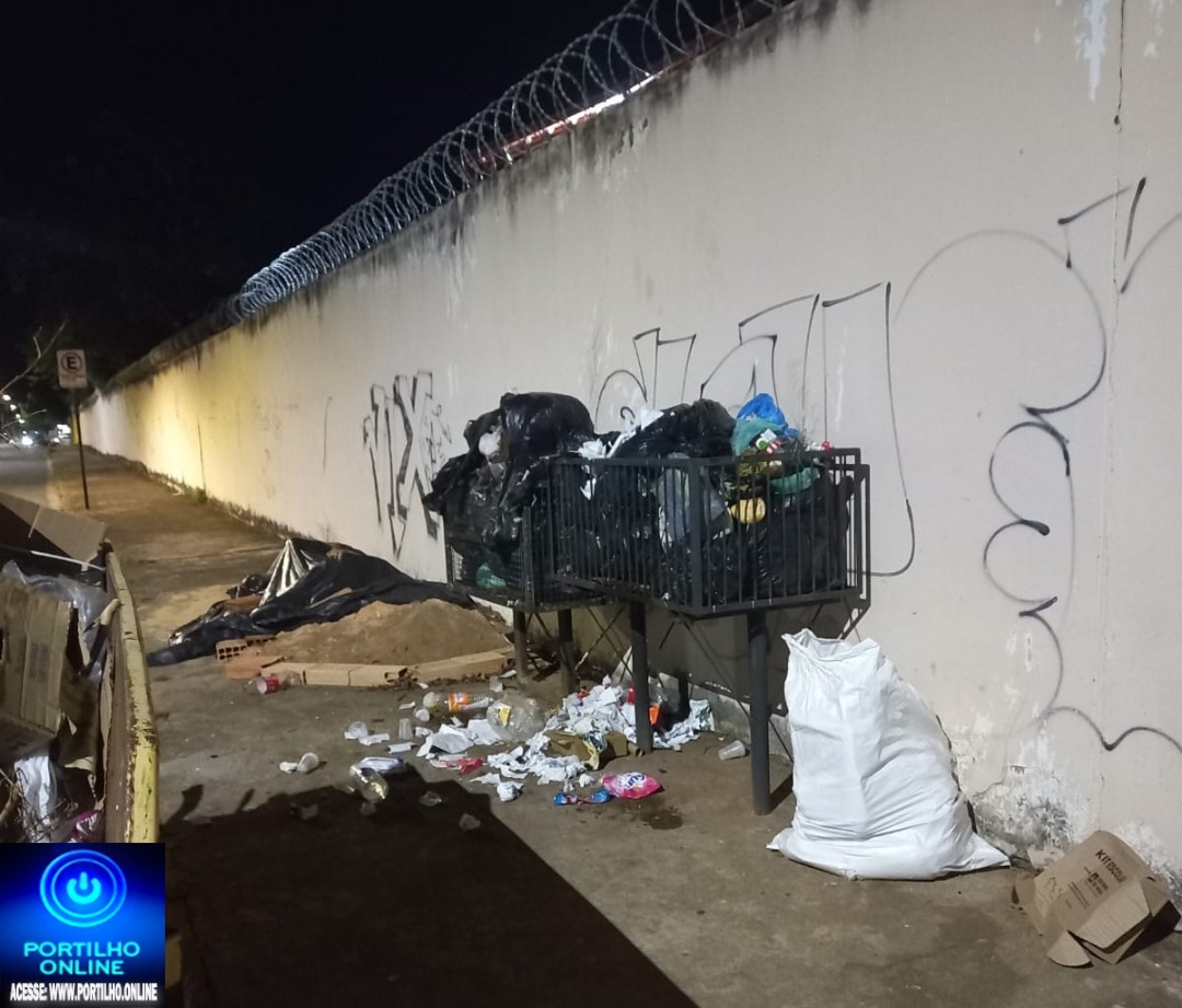 👉🏻🗣️🚮🗑️🪰🤮🤢😤Portilho aí a situação da 🗑️ lixeira 🚮 q fica atrás da escola estadual José de Aquino