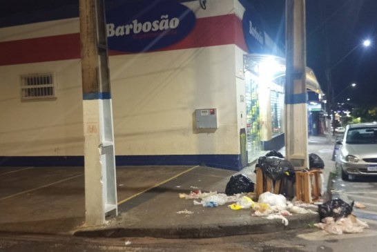👉🫵🤢🤮😡🫣🫣Portilho olha aí a bagunça do lixo aqui no barbosão